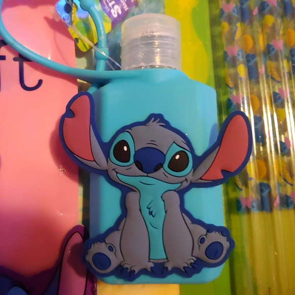 Stitch 9 Piece Reusable Straws, 2 Reusable Drink Pouches, 1 Hand Sanitizer - Picture 2 of 7